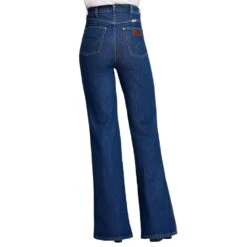 Wrangler Modern Women'sWanderer 622 High Rise Flare Jean In Ski Patrol