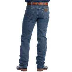 Wrangler Men's Advanced Comfort Jeans