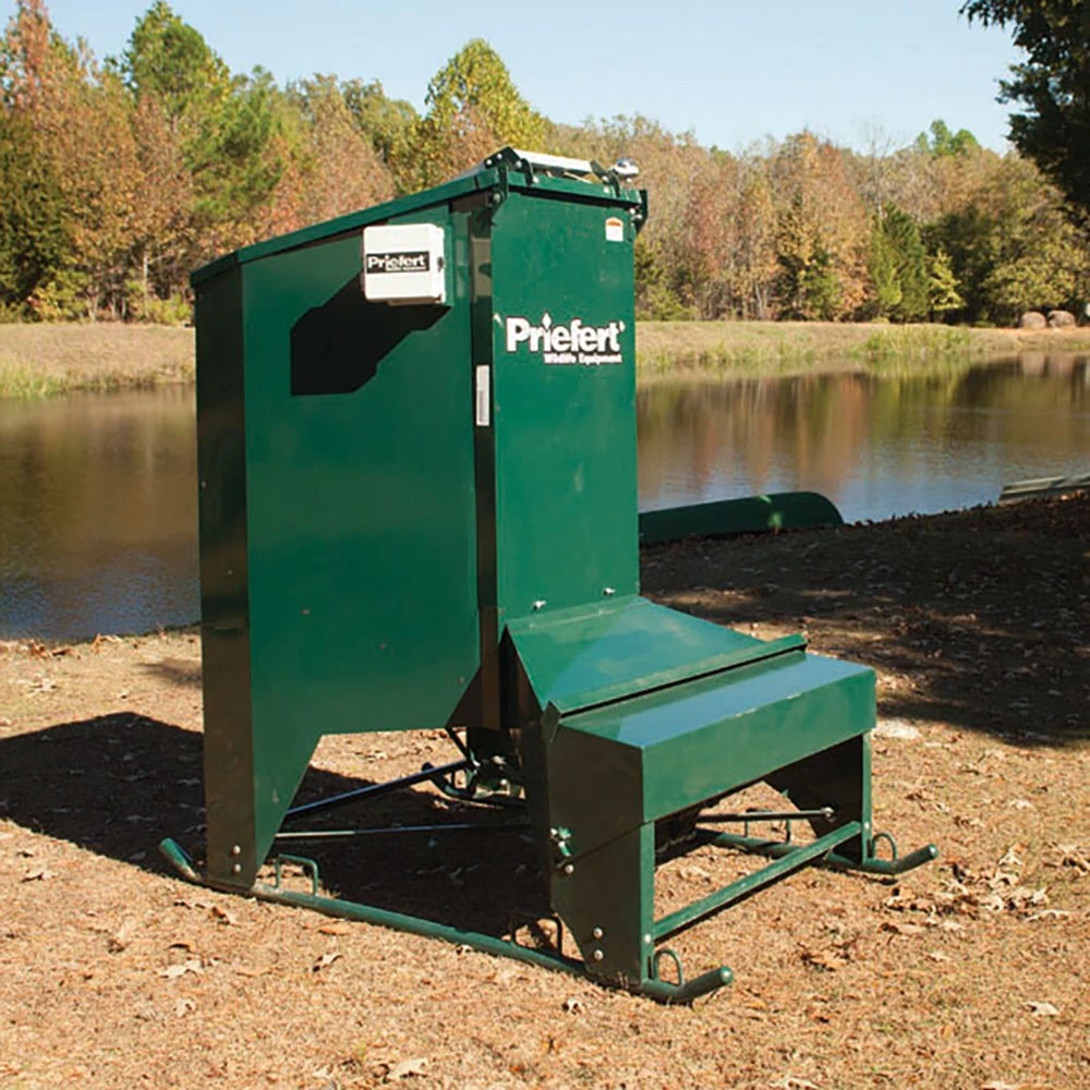 Priefert Automated Wildlife Deer Feeder - Image 2
